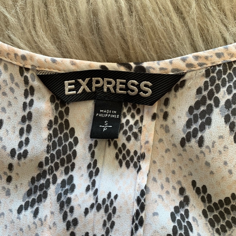 Express top - Picture 3 of 3